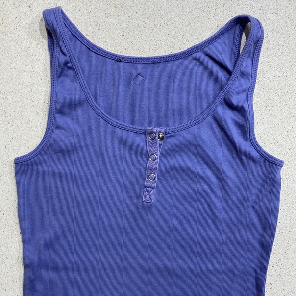 Lavender Yoga Tank Top - Picture 2 of 6